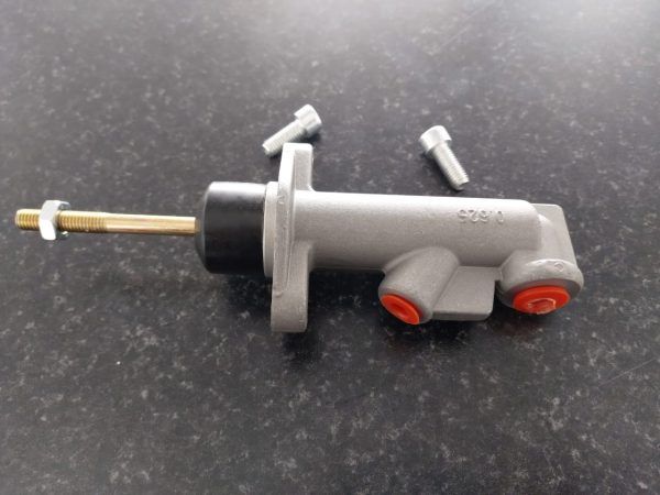 Master Cylinder With Tank 0.7